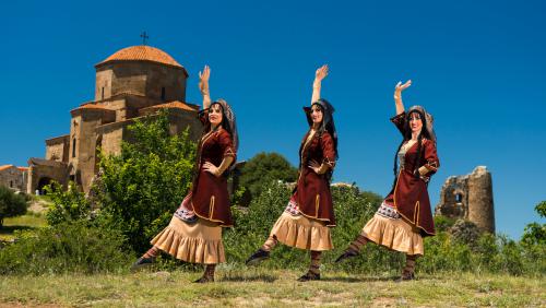 Danse danseuse danceur folklore ensemble géorgien Géorgie