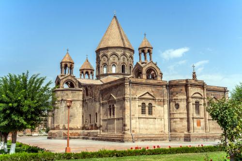 Armavir Saint-siège d'Etchmiadzin vestige cathédrale de Zvartnots Arménie