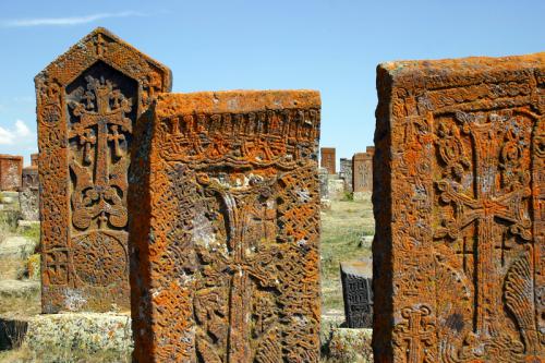 Gegharkunik Gégharkounik Gélarkounik lac Sevan cimetière de Noradouz Sevanavank Hayravank Arménie