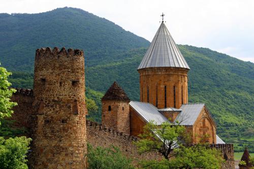 Ananouri Ananuri Géorgie forteresse route militaire église 