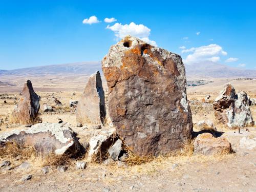 Zorats Karer Karahunj Karahoundj Qarahunj Carahunge Carenishsite abservatoire site archéologique Syunik Sisian Arménie